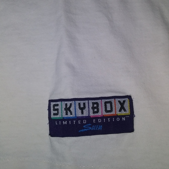 1996 SKYBOX MICHAEL JORDAN t shirt - Picture 7 of 13